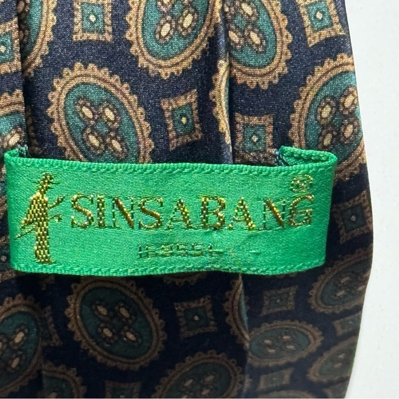 Vintage Sinsabang Silk Necktie With Button Pattern - Picture 4 of 6